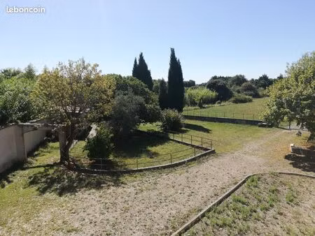 à découvrir maison de 209 m² sur 6 055 m² de terrain