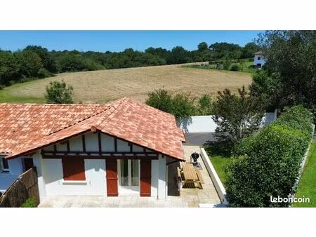 maison meublée avec jardin privatif – ahetze (location de septembre à juin)