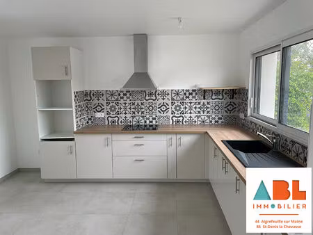 maison remouille 3 pièce(s) 73 m2