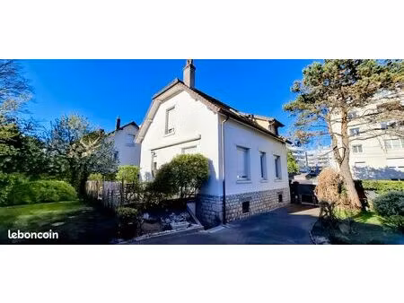 maison 136 m² avec jardin et double garage - quartier viotte - chasnot