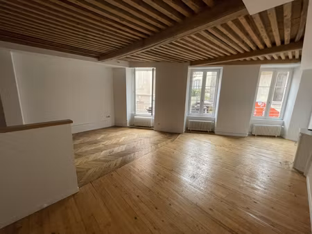 duplex hypercentre a louer