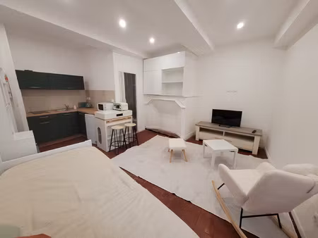 auch proche iut  studio meublé neuf