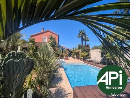 propriété 7 pièces 215 m²