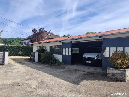 local artisanal 130 m2