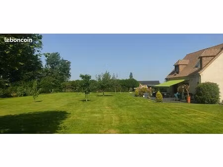 epinay (mesnil en ouche) vend résidence de 170 m2 sur 5000 m2 de terrain