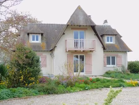 maison traditionnelle de 140 m² sur terrain 3000 m²