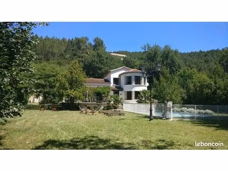 maison à vendre au chambon