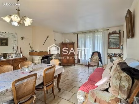 propriété 6 pièces 135 m²