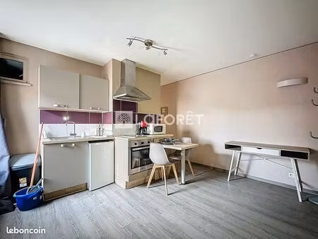 studio 1 pièce 29 m²