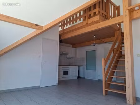 beau duplex t1 bis lumineux morteau avec yne place de parking