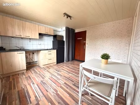 charmant t1 bis meublé de 24 m² – centre-ville de pontarlier