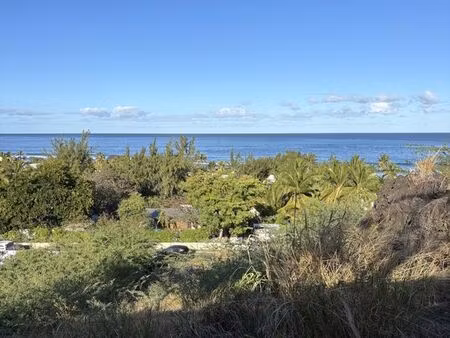 terrain 704 m² saint gilles les bains
