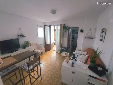 studio avec véranda au calme