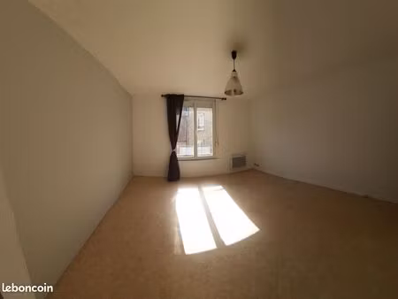 studio 200m de la plage 25m²