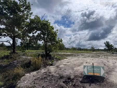 terrain 590 m² mios