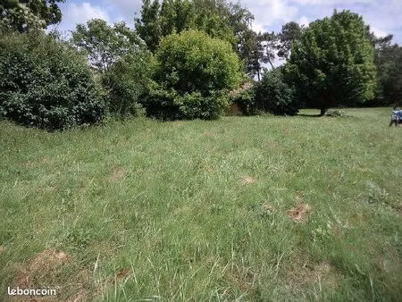 terrain 850 m² saint-martin-lacaussade