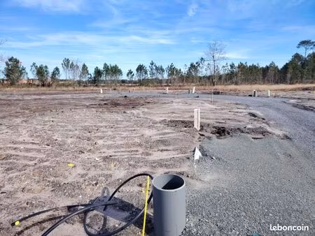 terrain 600 m² mios