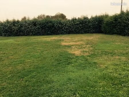 terrain 650 m² tauriac