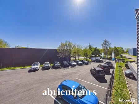 local commercial 44 m²