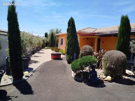 maison . 6 pièces . 132m²