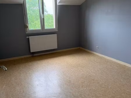 f4 ( 3 chambres à coucher)