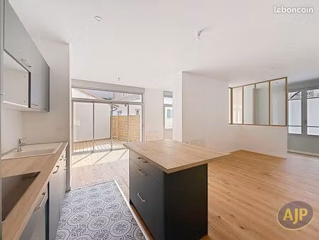 appartement 4 pièces 103 m²