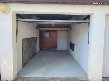 box garage