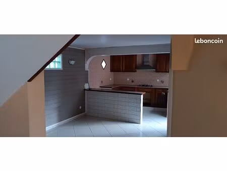 location villa trois mares
