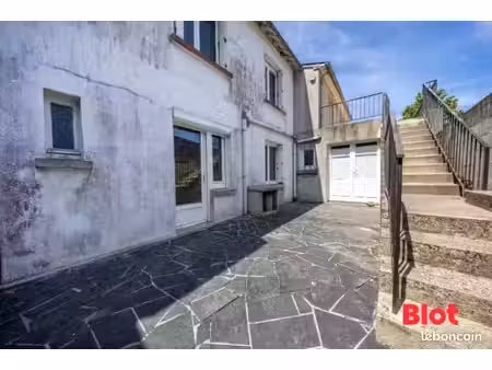 immeuble 9 pièces 158 m²