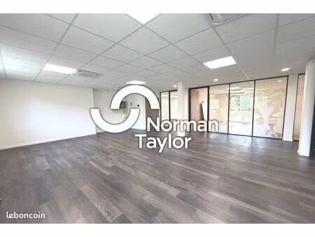 bureaux 120 m²