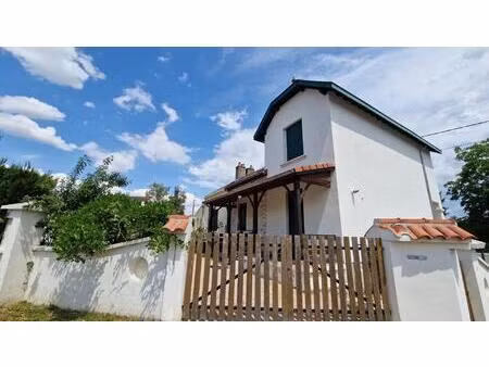 maison familiale 3 chambres avec garage  cave et jardin à montceau-les-mines
