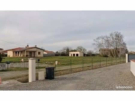 terrain 9 900 m² saint hilaire