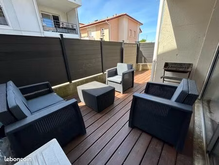 grand appartement t2 avec terrasse et climatisation