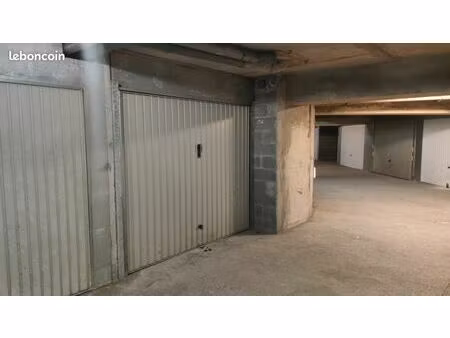 garage fermé de 12m². montpellier alco /cévennes