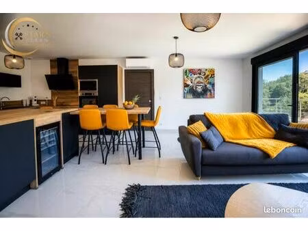 très bel appartement 3 chambres à bonifacio