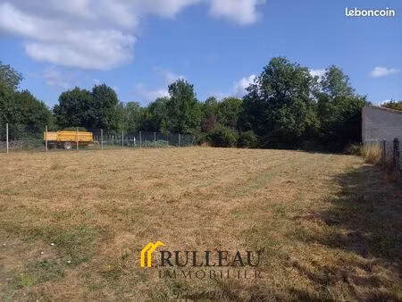 terrain 1029 m² campugnan
