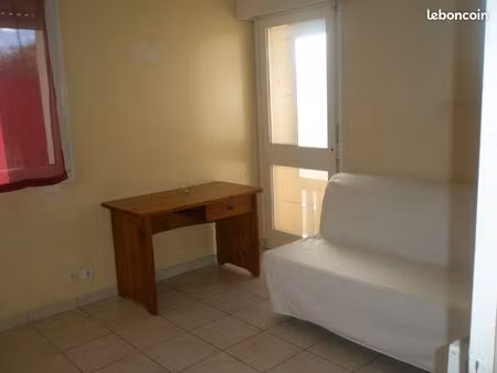 loue studio meublé