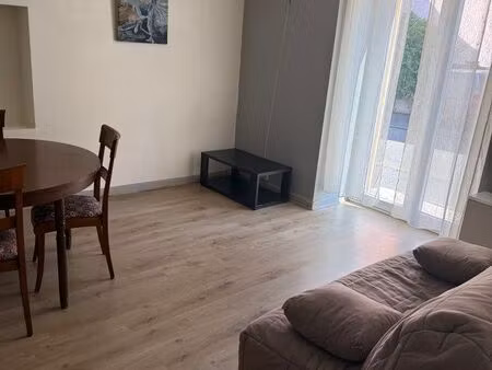 t2 meublé 40m2 à louer- disponible de suite