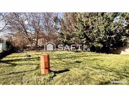 terrain 430 m² brax
