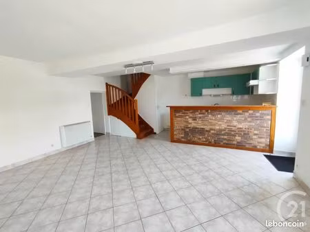 maison 3 pièces 80 m²