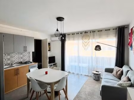 appartement t2 terrasse + place de parking