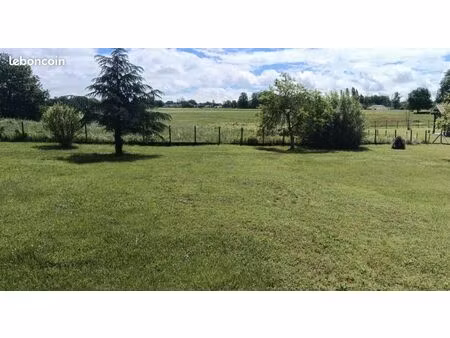 terrain 1 300 m² coimeres