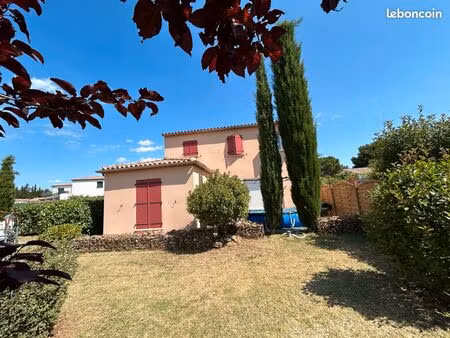 villa située à st siffret