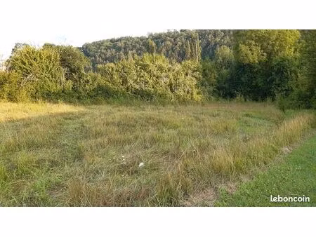 terrain 600 m² saint magne