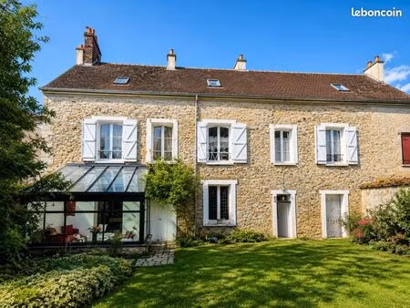 maison 6 pièces 250 m²