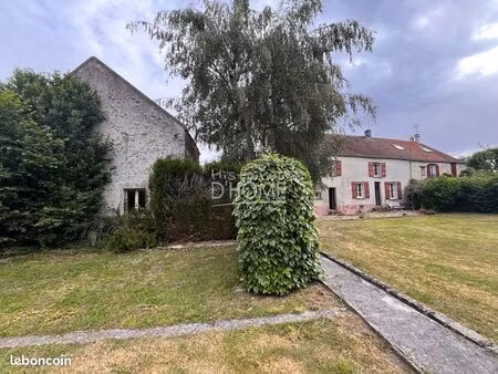 propriété 4 pièces 200 m²