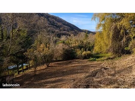 terrain de 1000 m2 constructible - charavine - lac de paladru