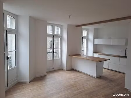a vendre t3 70 m2 centre ville vitré