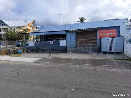 local commercial à louer