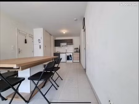 appartement t2 proche de toutes commodités